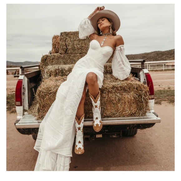 ❌SOLD❌Wandering Coyote x Rue De Seine Frontier NIB - Picture 3 of 14